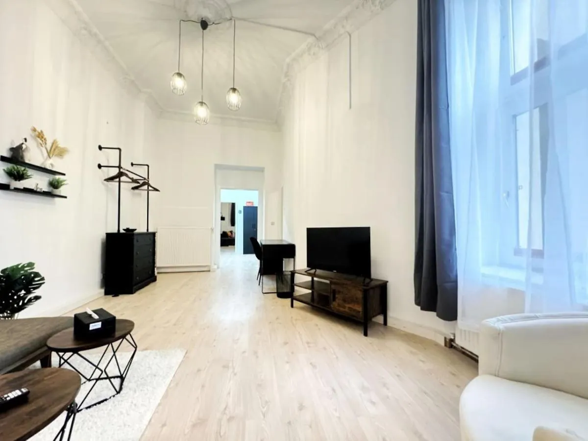 Holidayhome Apartments I Luxery Private Room In Heart Of Berlin Germany