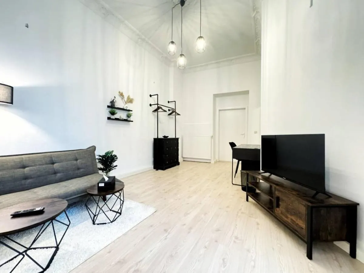 Holidayhome Apartments I Luxery Private Room In Heart Of Berlin Germany